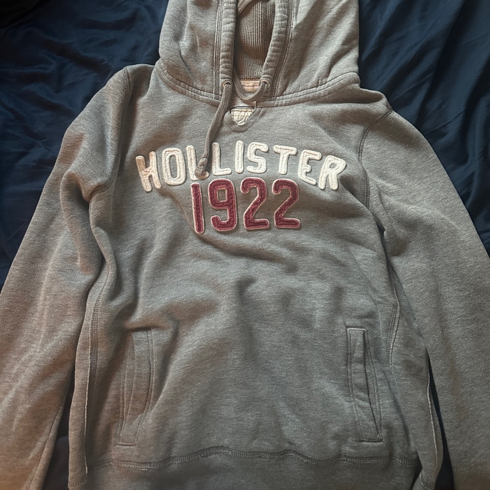 Vintage Hollister grey hoodie!